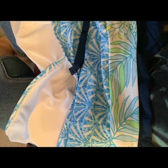 New Stella Parker swimsuit blue floral size SP NWT 70$ MSRP. Gorgeous suit - Picture 13 of 14